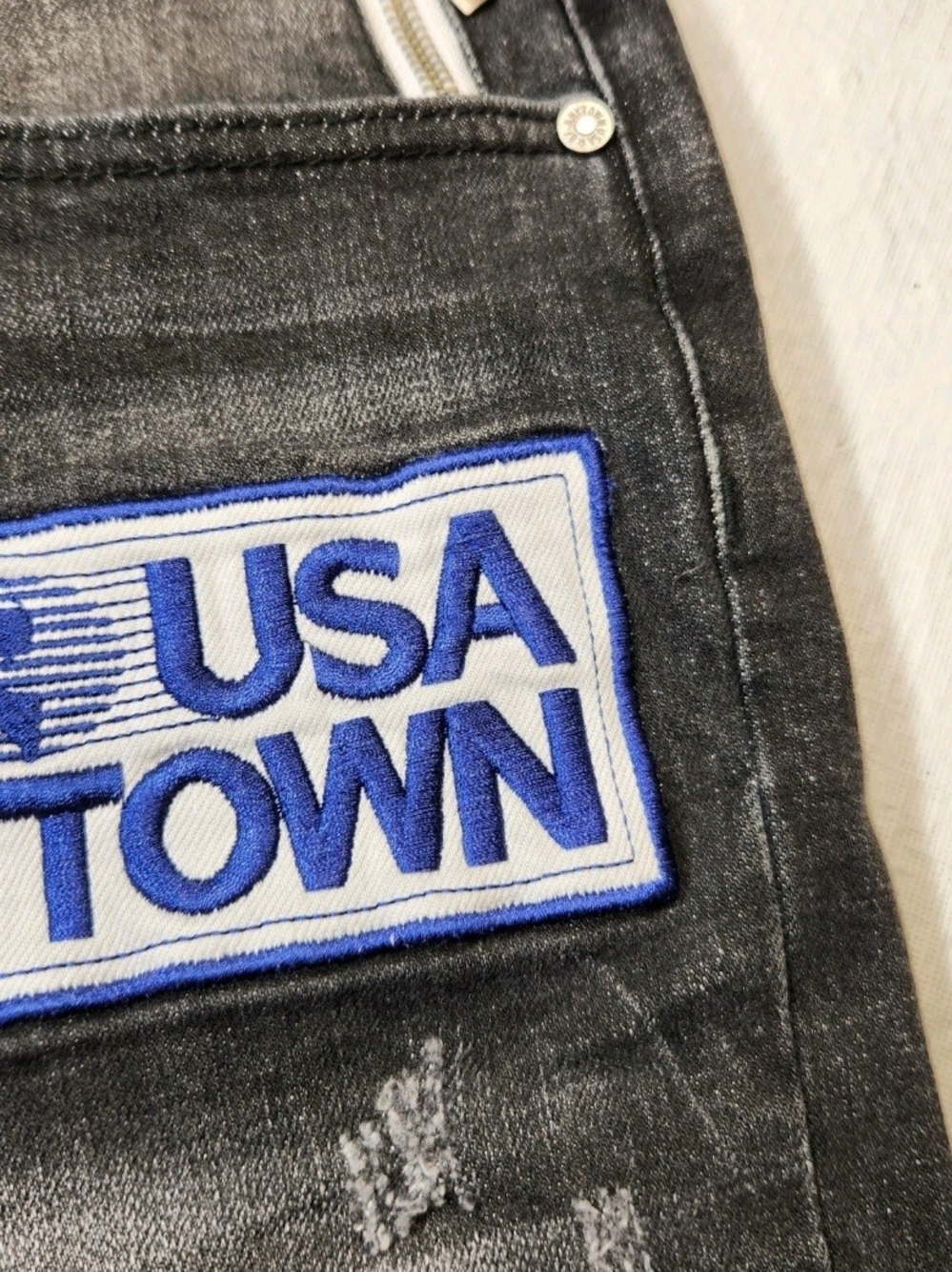 Born Fly Mens Size 36 Shorts Denim Distressed Cutout Patch Design Black Wash 04 - Picture 8 of 14